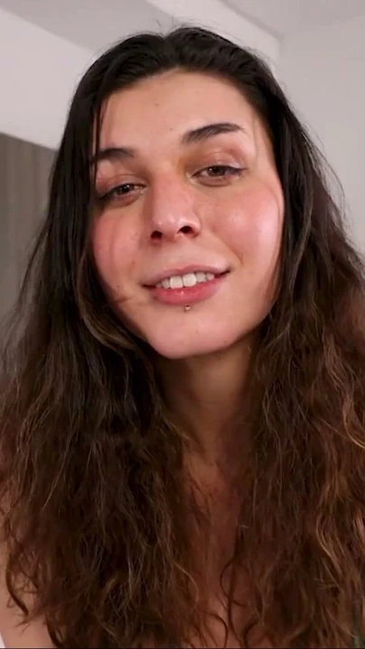 TGIRLS.XXX: Ciboulette'in doldurulması gerekiyor | Klip 1