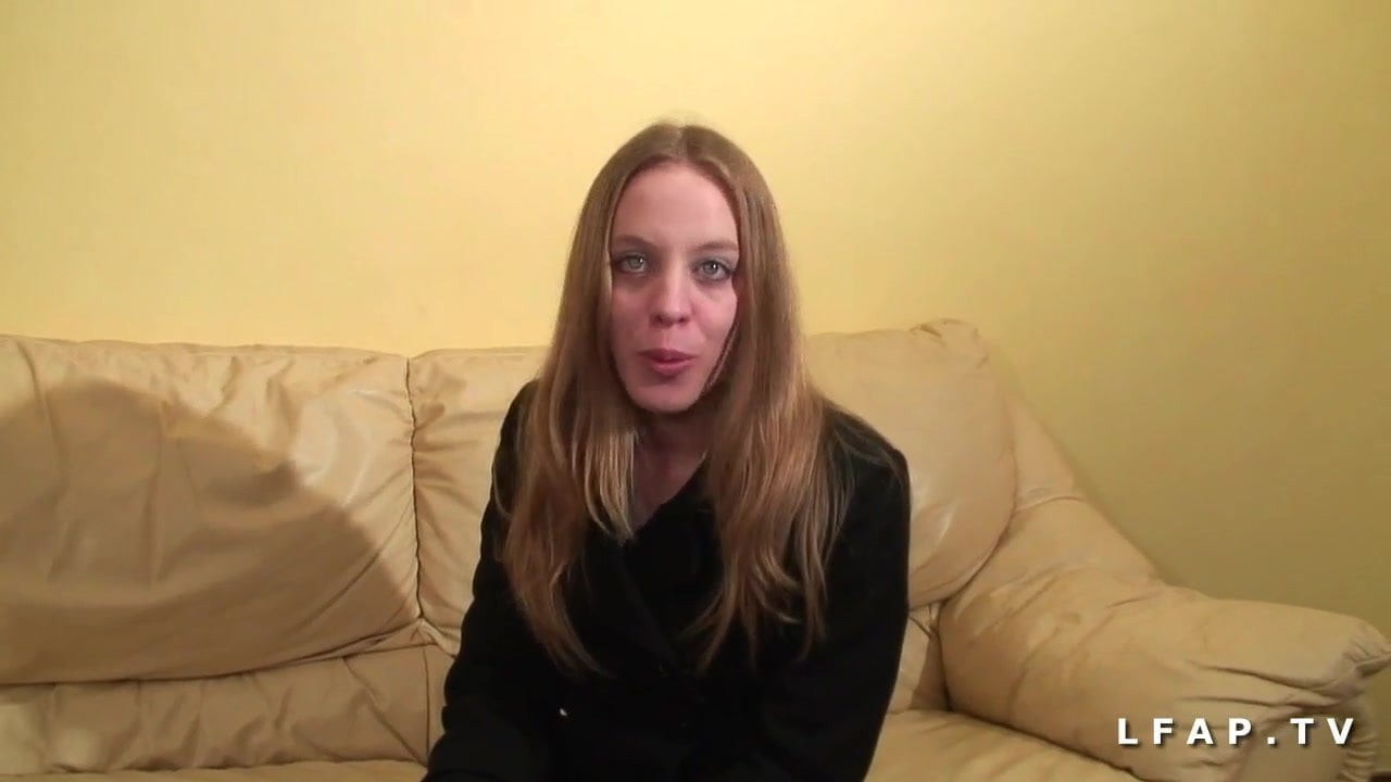 Casting anal d une jeune petite francaise blonde