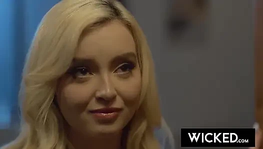 Wicked - ateşli sarışın Lexi Lore sert sikiliyor