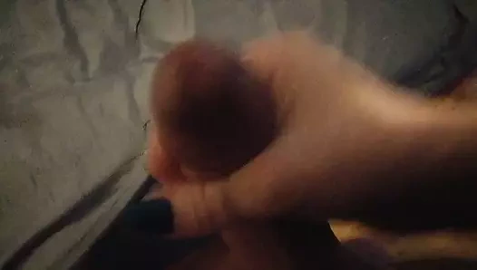 Pappy'yi sevdiği gibi uyandırıyorum, küçük yarağını mastürbasyon yaparak.