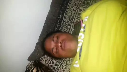 Bayan güzel kedicik yakalandı içinde hareket