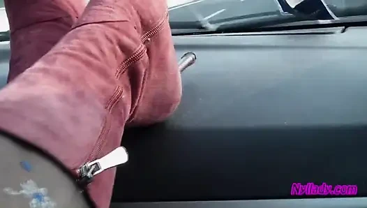 Arabada kocamla oynuyor