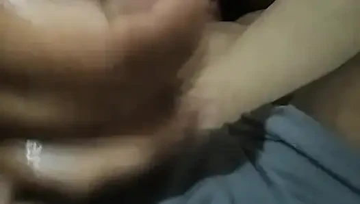 Yarağı yağla salla ve tekrar tekrar fışkırt