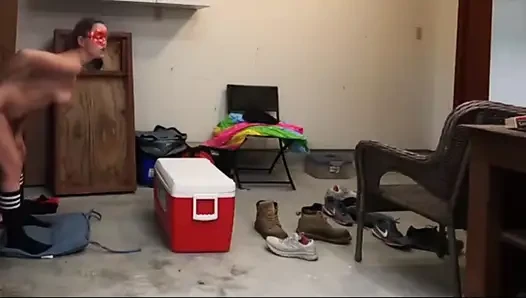 Evli kadının yerel bir hayranla evde ilk deliği