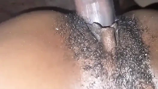 Yarağımda biraz daha yalvarıyor ıslak damlayan suyu amcığı
