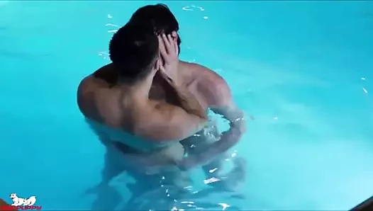 Euro Çıtçıt havuzda kanca