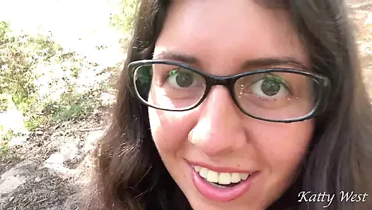 Külotsuz toplum içinde yürümek