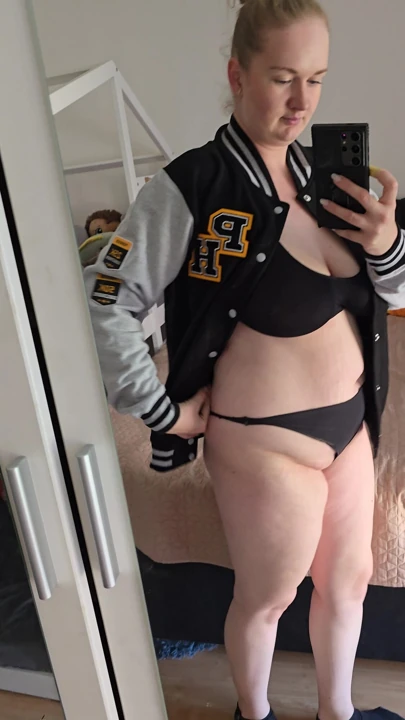 Benden Küçük Bir Tease - Ateşli, Seksi ve Sadece Senin İçin