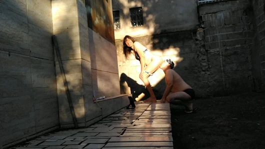 Amatör çift dışarıda göt yalıyor.