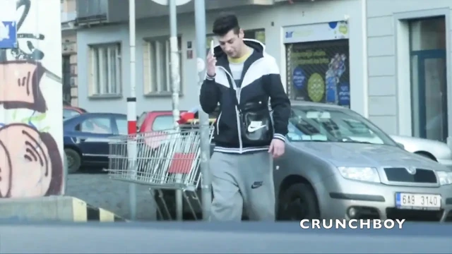 Güzel straigth erkekler Praha'yı prezervatifsiz sikiyor 10