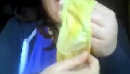 Güzel bayan ilgimi çekiyor