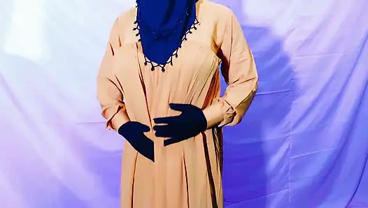 Hintli güzel güzellik seks yapıyor ve edepsizce konuşuyor