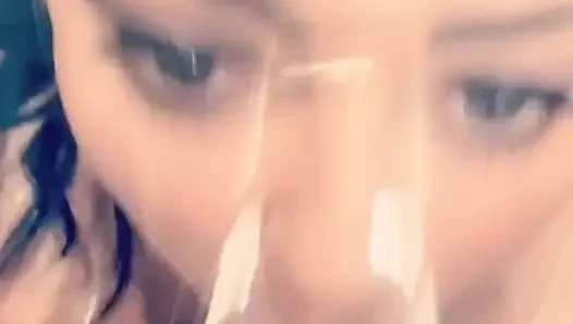 O yarağı em! Sodding covid maskem yoluma çıkamıyor! O yarağı istiyorum