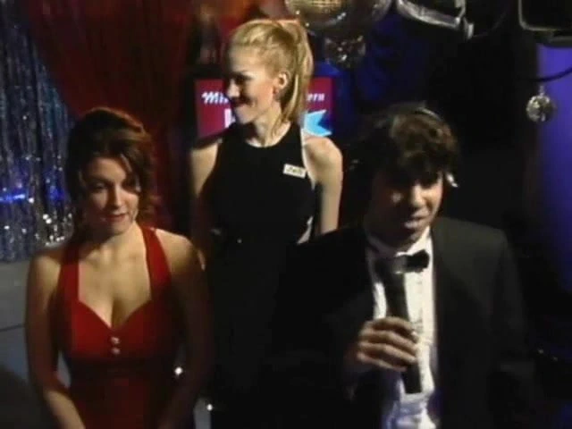 Howard kıç gösterisi, stajyer güzellik yarışması 1997 01 21