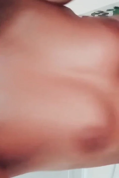 Baba sert sikiş tam sikiş latika üvey kızı