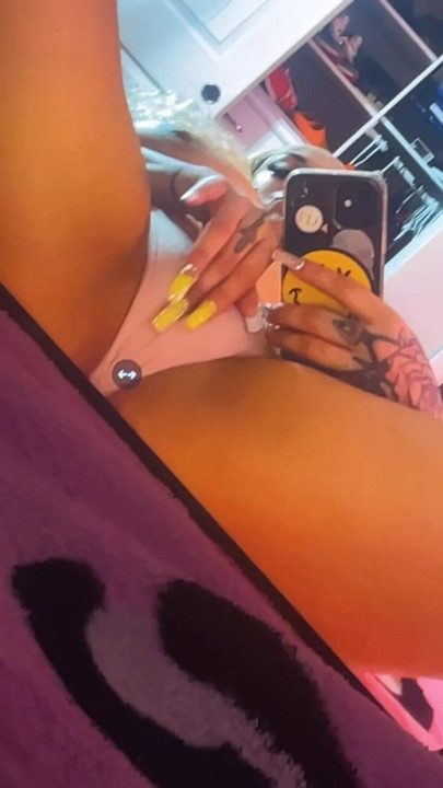 ONU DÜŞÜNDÜĞÜMDE AMıM SOBWET OLUYOR #LESBIANA #LESBIAN #STRAPON #EATMYASS