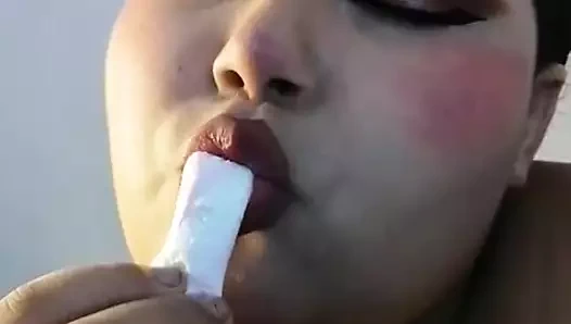 Büyük kıvrımlarımı hisset