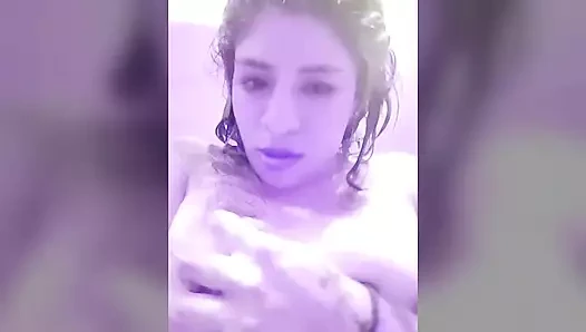 Duşta ateşleniyorum.