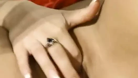 Oynama ile ona nemli kedi