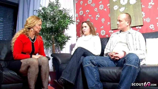 Gerçek Alman çiftin ilk porno oyuncu seçmeleri - olgun