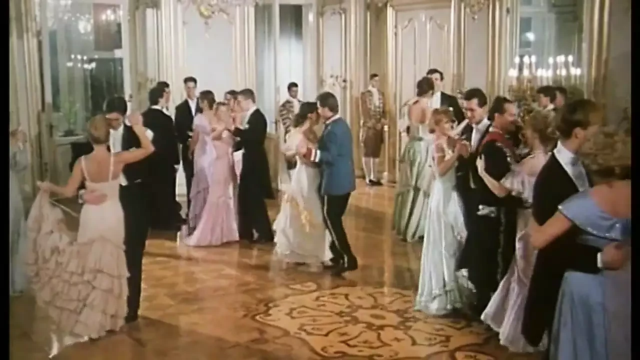 Exclusive: La Vedova Ninfomane Parte Feat Rossana Doll (Full Video) - Sydney Special