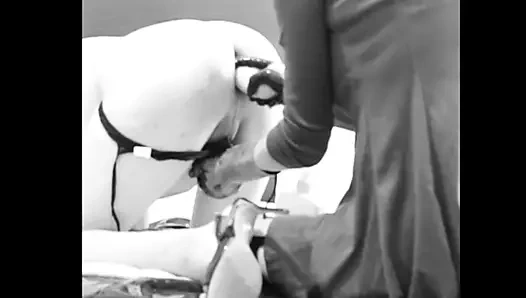 d-day için benim sürtük hazırlanıyor