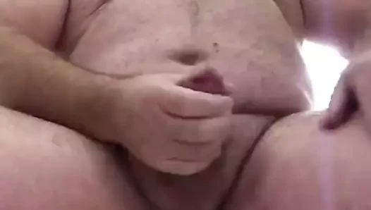 Büyük horoz evli tombul baba ayı cum banyoda