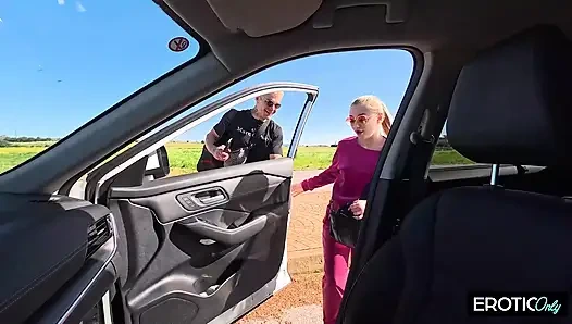 Arzu: 20 yaşındaki hatun deneyimli yaşlı bir adam tarafından sert sikiliyor