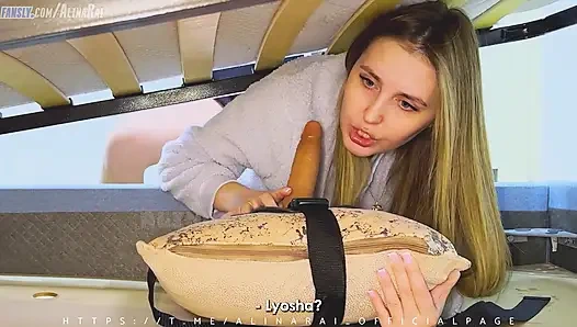 Hayatında ilk kez, üvey oğul üvey annesini sikiyor... Anal seks. - oh hayır, yanlış deliğe girdin seni piç!