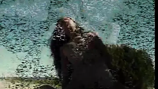 Zenci sahibe adam tarafından bir profesyonel gibi sikiliyor