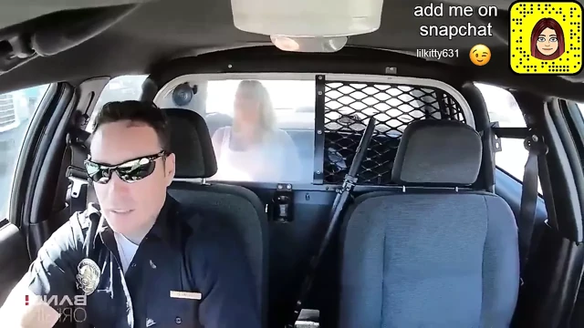 oral seks içinde bir polis araba