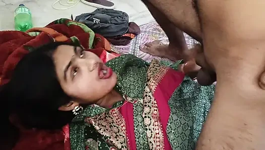 Tombul Hintli yenge yatak odasında devar ile sert domalıyor - amatör desi ev yapımı rol yapma