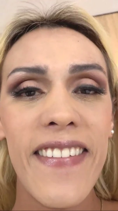 Brezilyalı transseksüeller: yeni ts karine siqueira | Klip 1