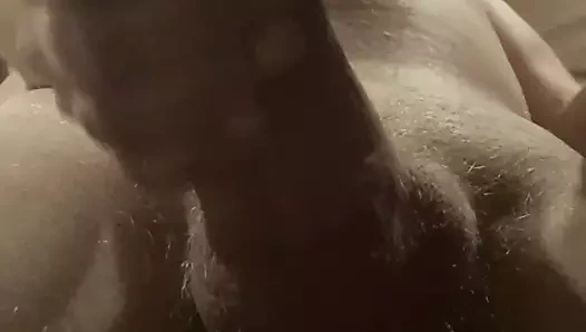 Karım arkadaşının şişman sikini emiyor