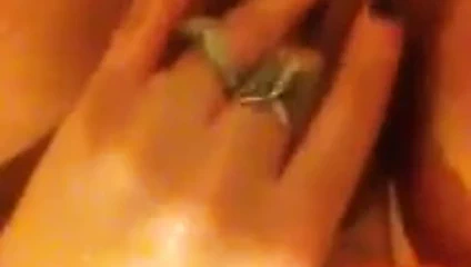 Kedi ovmak içinde the duş