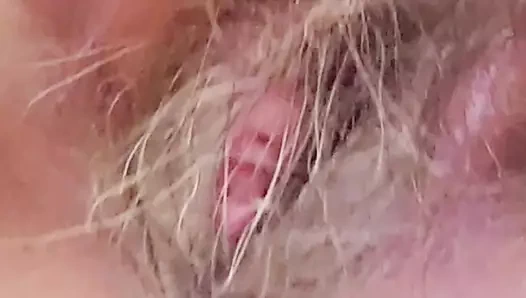 Kıllı amcığımın içine boşalmanı istiyorum