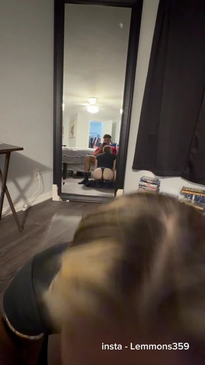 Yüksek sesle gırtlağına kadar ıslak beyaz minyon sarışın aldatıyor