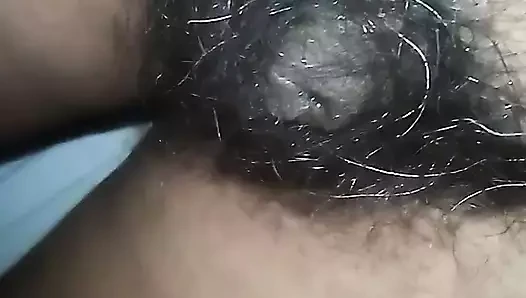 Büyük sih kadın kılıklı travesti kendine zevk veriyor