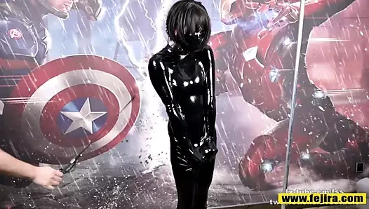 Fejira com – lateks vakum poşeti ve maske femdom