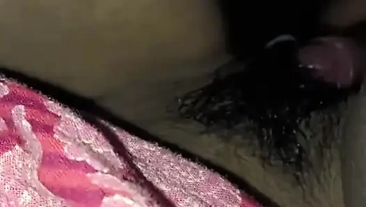 Ateşli Hintli köylü çift romantizm videosu romantik seks videoları evli kadın odayı sikiyor 20 yaşındakilerin ızgara web kamerası videosu