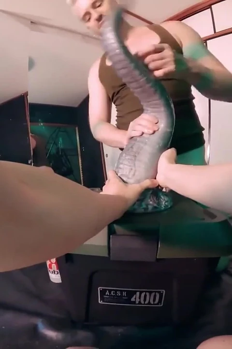 Axelabysse Tails