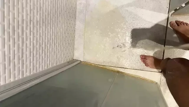 Большая любовь писает