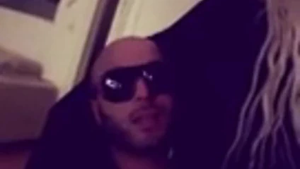 Benim sarışın pawg bana kucak dansı yapıyor