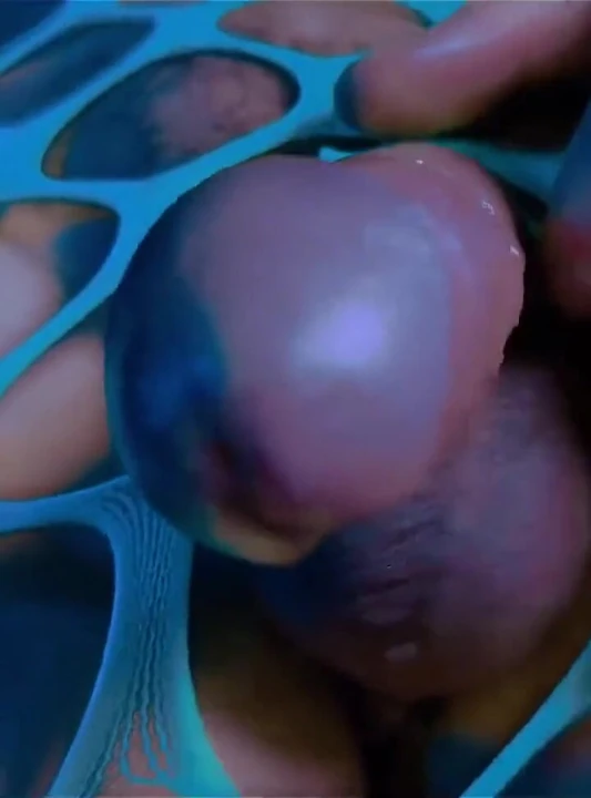 Küçük sırrımız... Tamam mı? (seksi balon götlü kadın)