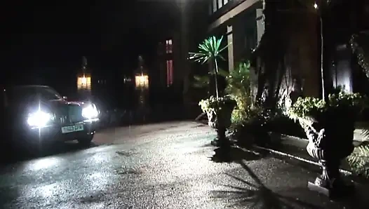 Kaltak fahişe ile 20 heteroseksüel porno premium büyük yarakla prezervatifsiz sikiliyor