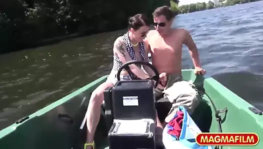 Bir kayıkta Magma film pikniği
