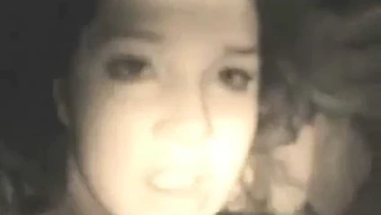 Amatör çift amanda kahrolası ve erkeğinin horoz emme