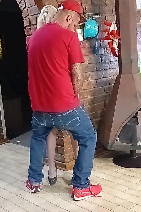 Kocamı Ucuz Bir Fahişeyle Aldatırken Yakaladım