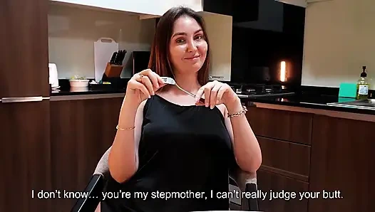 Bakış açısı: üvey annem masanın altında yarağıma baktıktan sonra bana gizli bir mutfakta sakso çekiyor