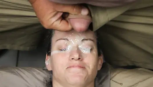 Kirli dees yüzünü siktiriyor